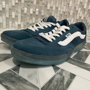 Size 11- VANS AVE Color: Teal